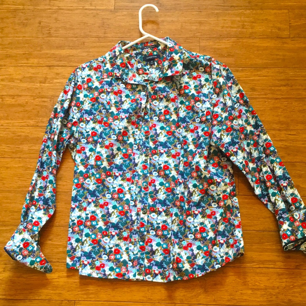 Lands and button up blouse